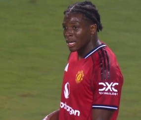 阿莫林钦点曼联首签可成新门德斯，让他学大巴黎铁闸！球迷却对其不满